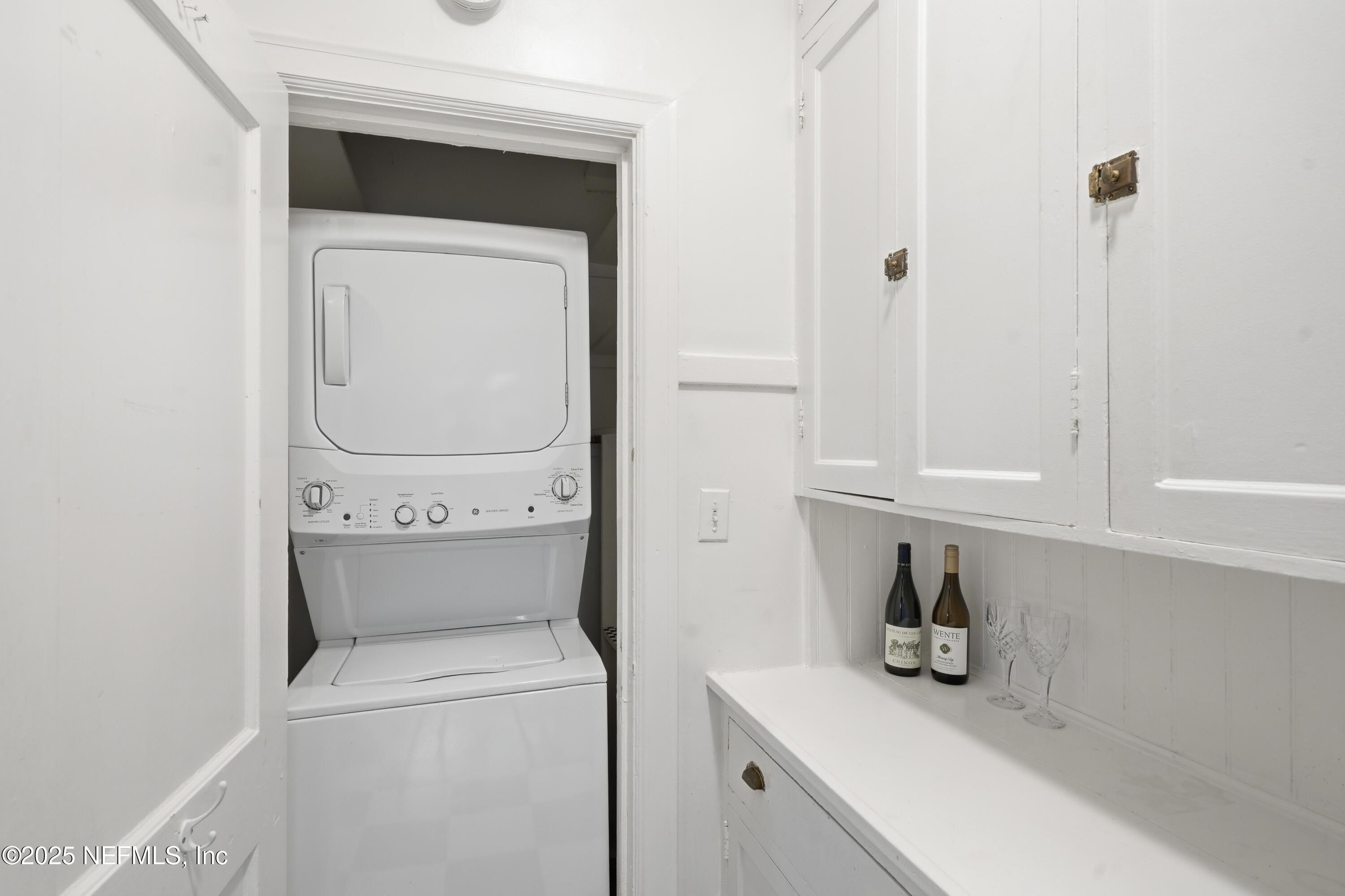 3319 Pine Street, Unit 7 Jacksonville, FL 32205 - Photo 15 of 37 a utility room with dryer and washer