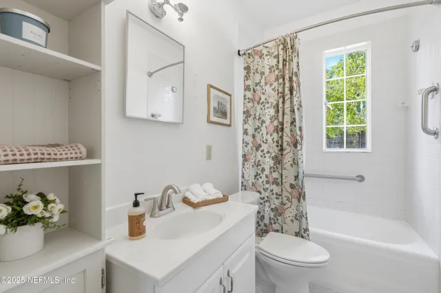 $1,800 | 3319 Pine Street, Unit 7, Jacksonville, FL 32205