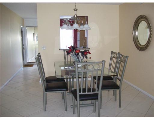 2054 Hythe A, Unit 2054 Boca Raton, FL 33434 - Photo 5 of 11 Additional Photo