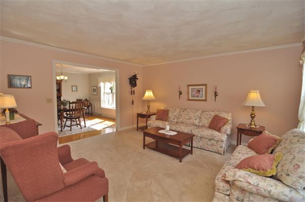 93 Jefferson Road Franklin, MA 02038 - Photo 6 of 19 Gallery Image 6