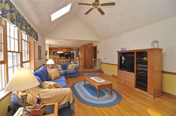 93 Jefferson Road Franklin, MA 02038 - Photo 10 of 19 Gallery Image 10