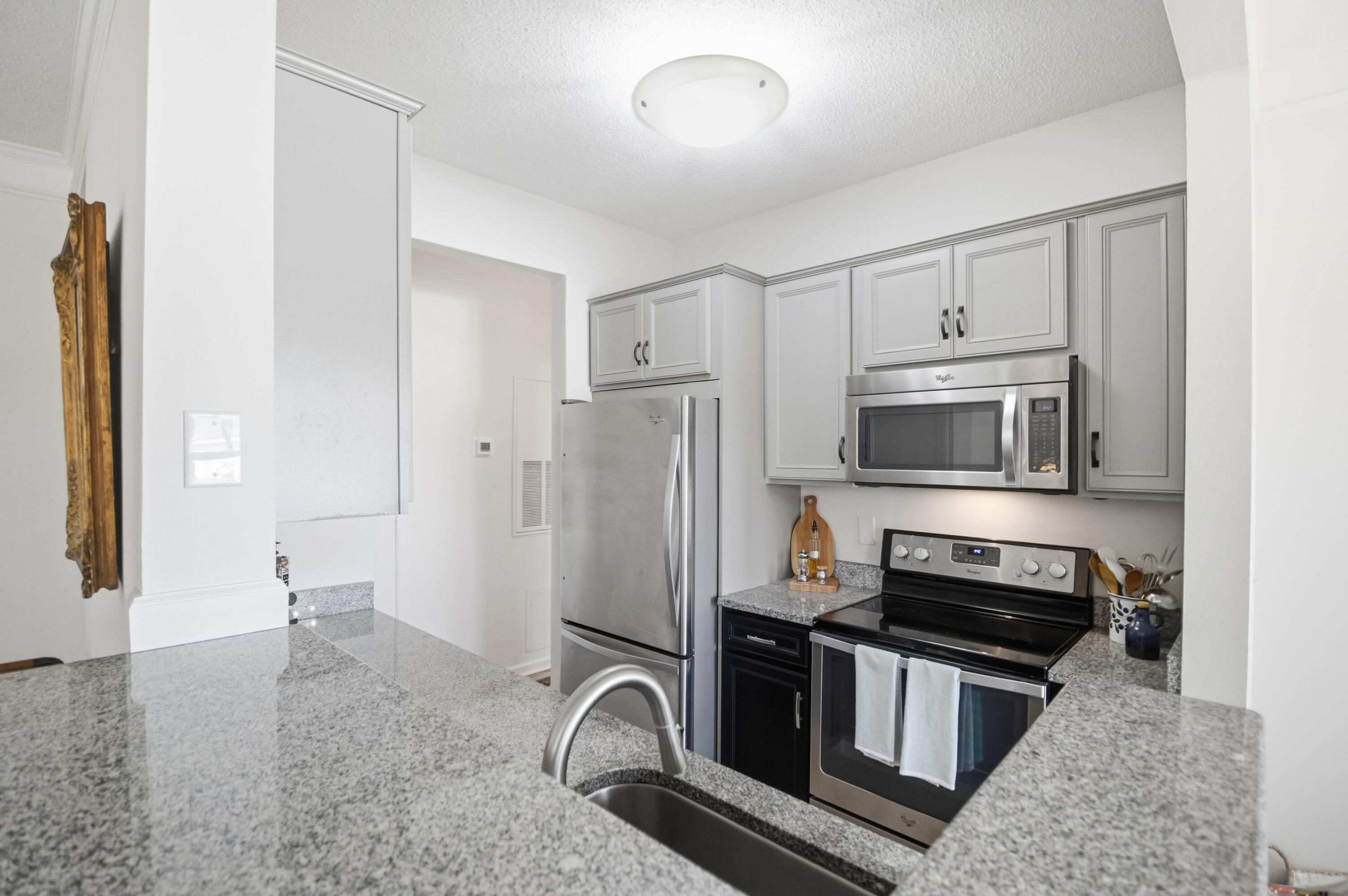 2315 Chatelain Way Mount Pleasant, SC 29464 - Photo 15 of 43 Kitchen