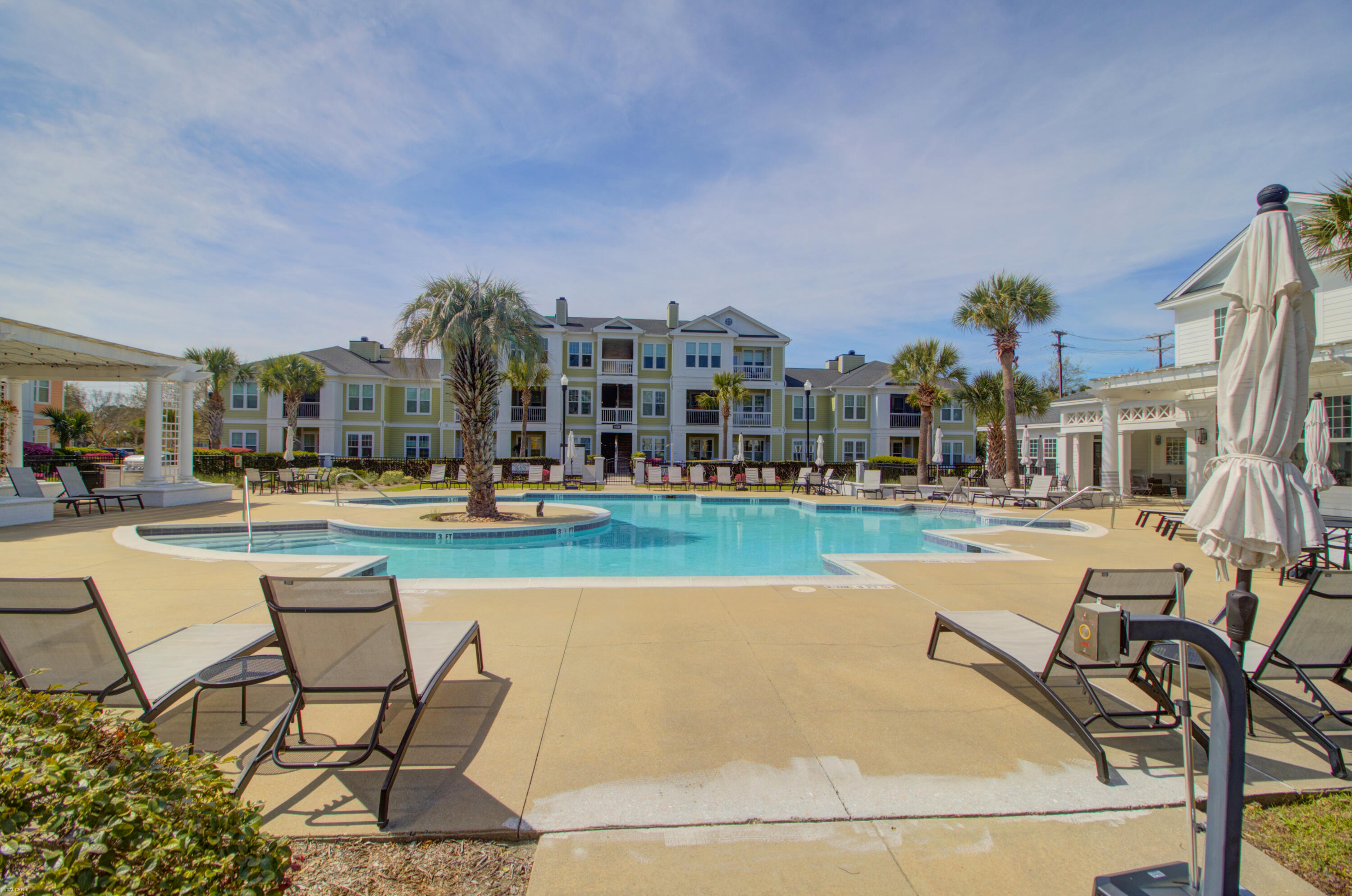 2315 Chatelain Way Mount Pleasant, SC 29464 - Photo 32 of 43 Pool