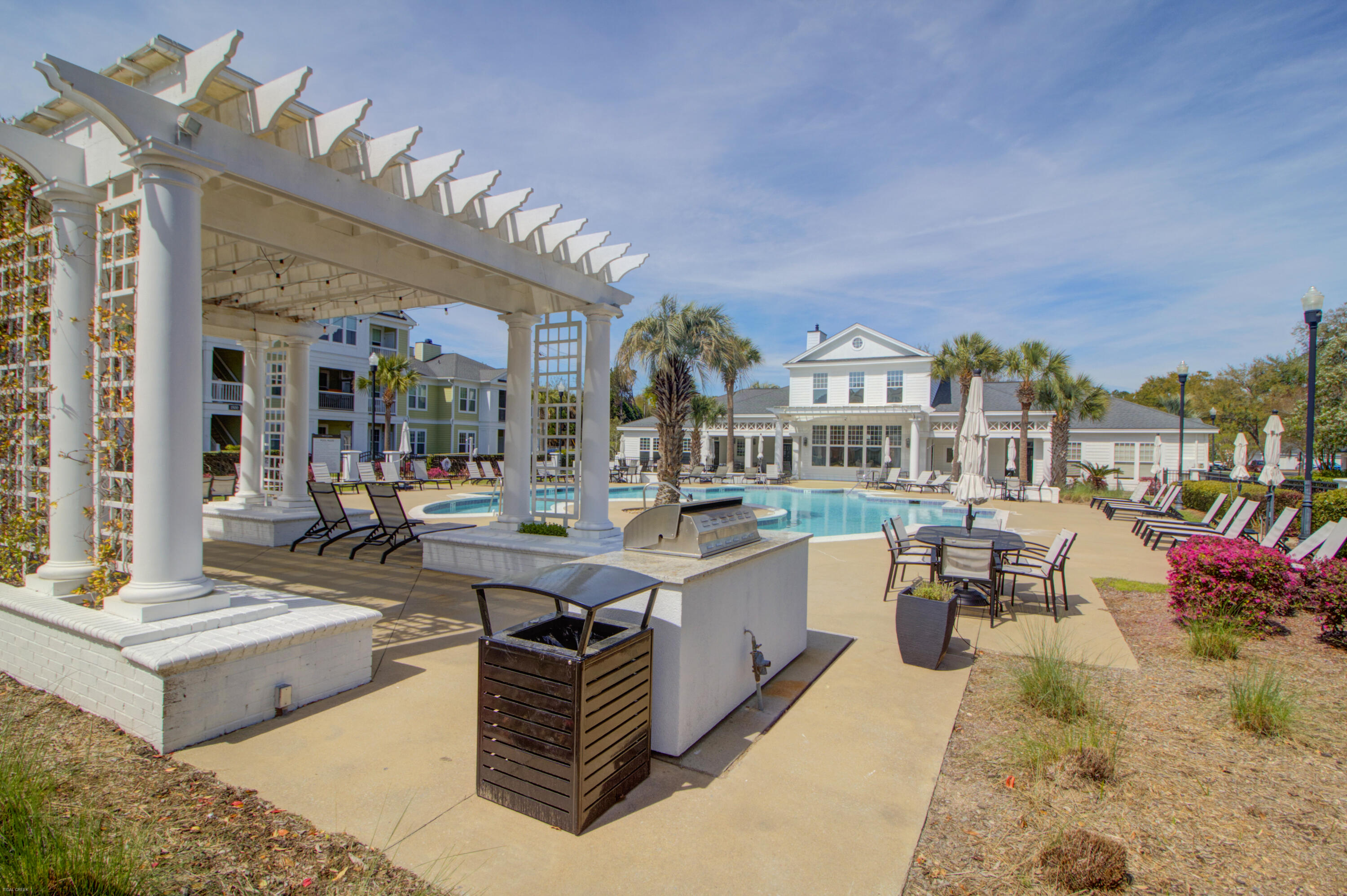 2315 Chatelain Way Mount Pleasant, SC 29464 - Photo 33 of 43 Pool