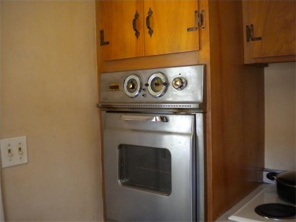 64 Fisher Road Weymouth, MA 02190 - Photo 4 of 25 Gallery Image 4
