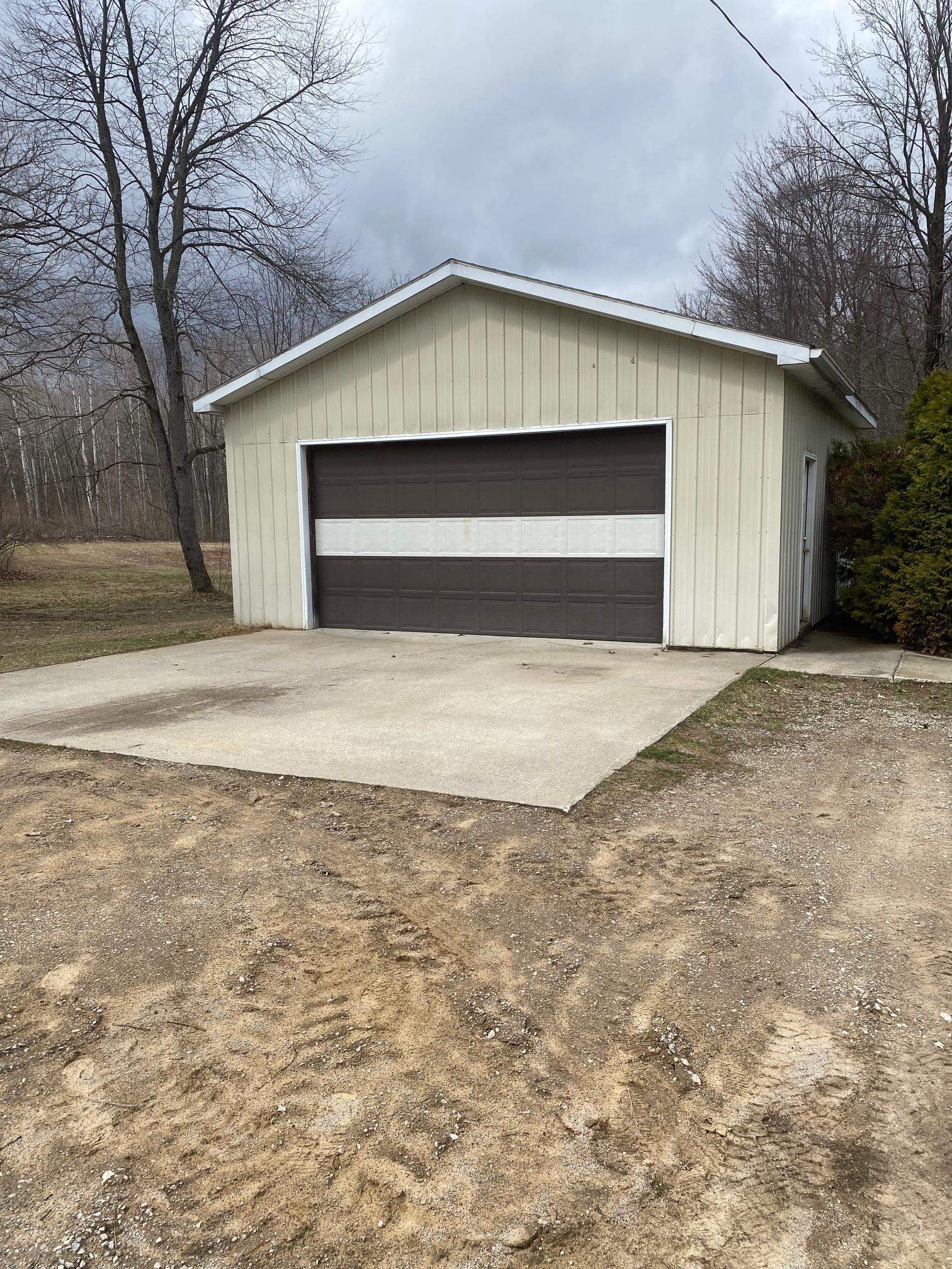 3302 Dana Road Coleman, MI 48618 - Photo 26 of 50