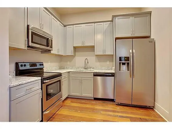 $2,100 | 713 St Ann Street, Unit 2C, New Orleans, LA 70116