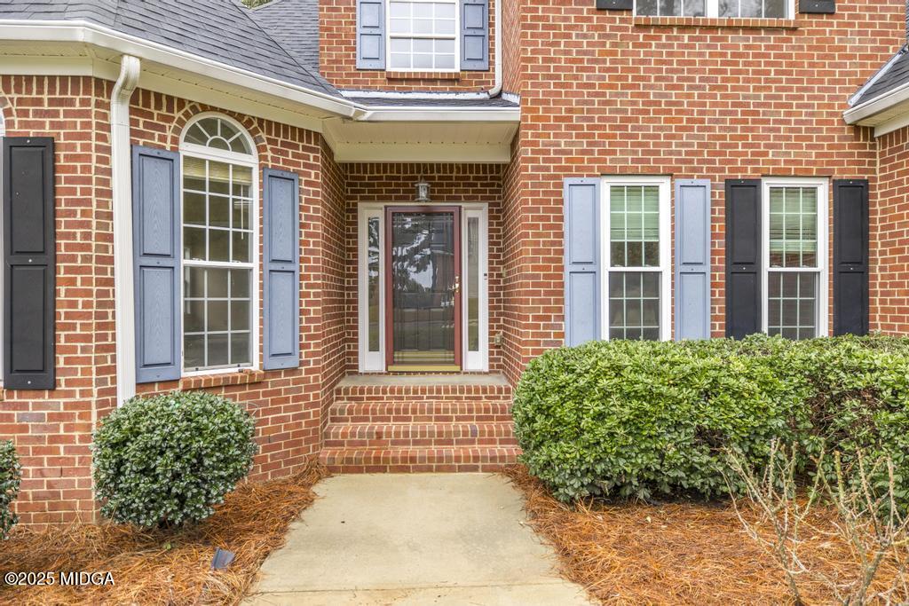 578 Edgefield Way Macon, GA 31210 - Photo 2 of 42 front view of a brick house