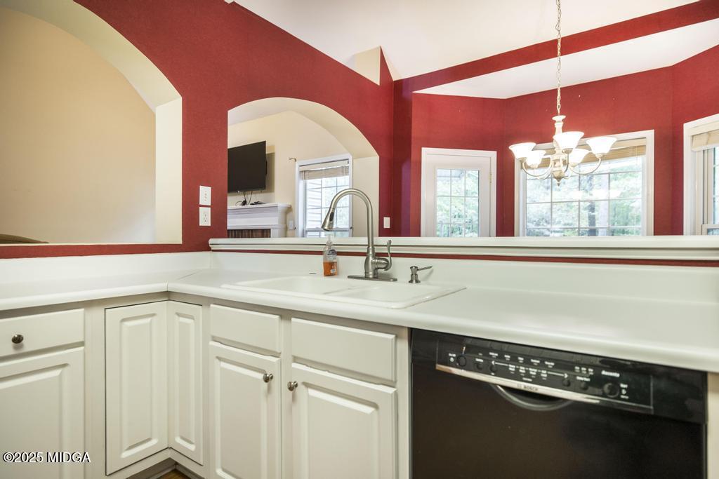 578 Edgefield Way Macon, GA 31210 - Photo 30 of 42 a kitchen with a sink and a window