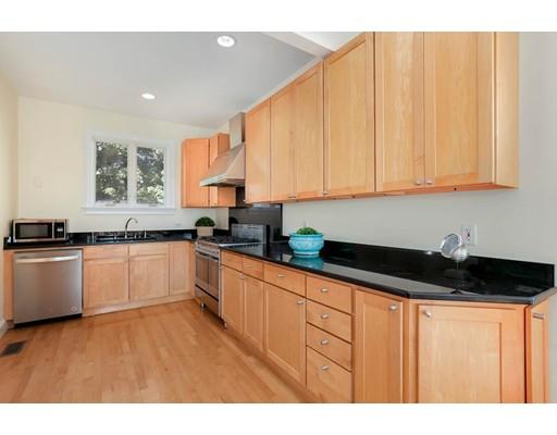 121 Albatross Road Quincy, MA 02169 - Photo 14 of 39 Gallery Image 14