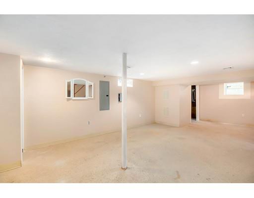 121 Albatross Road Quincy, MA 02169 - Photo 30 of 39 Gallery Image 30