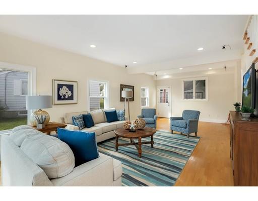 121 Albatross Road Quincy, MA 02169 - Photo 4 of 39 Gallery Image 4