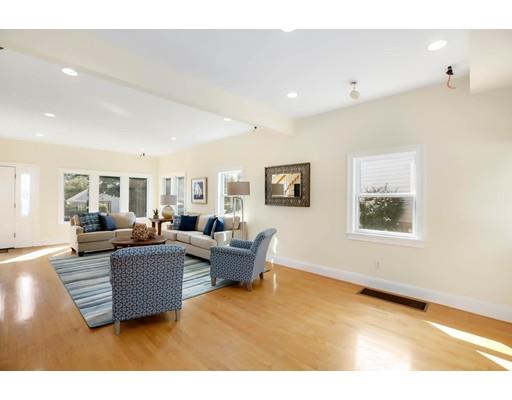 121 Albatross Road Quincy, MA 02169 - Photo 8 of 39 Gallery Image 8