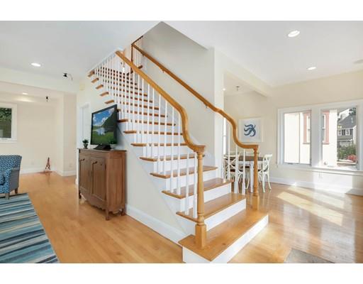 121 Albatross Road Quincy, MA 02169 - Photo 9 of 39 Gallery Image 9