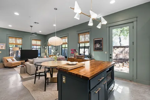 $600,000 | 903 Mansell Avenue, Unit B, Austin, TX 78702