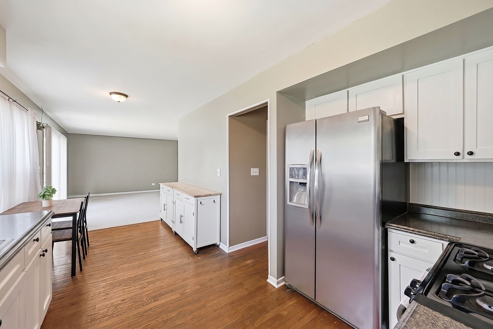 1445 Bridgedale Road Crystal Lake, IL 60014 - Photo 7 of 32
