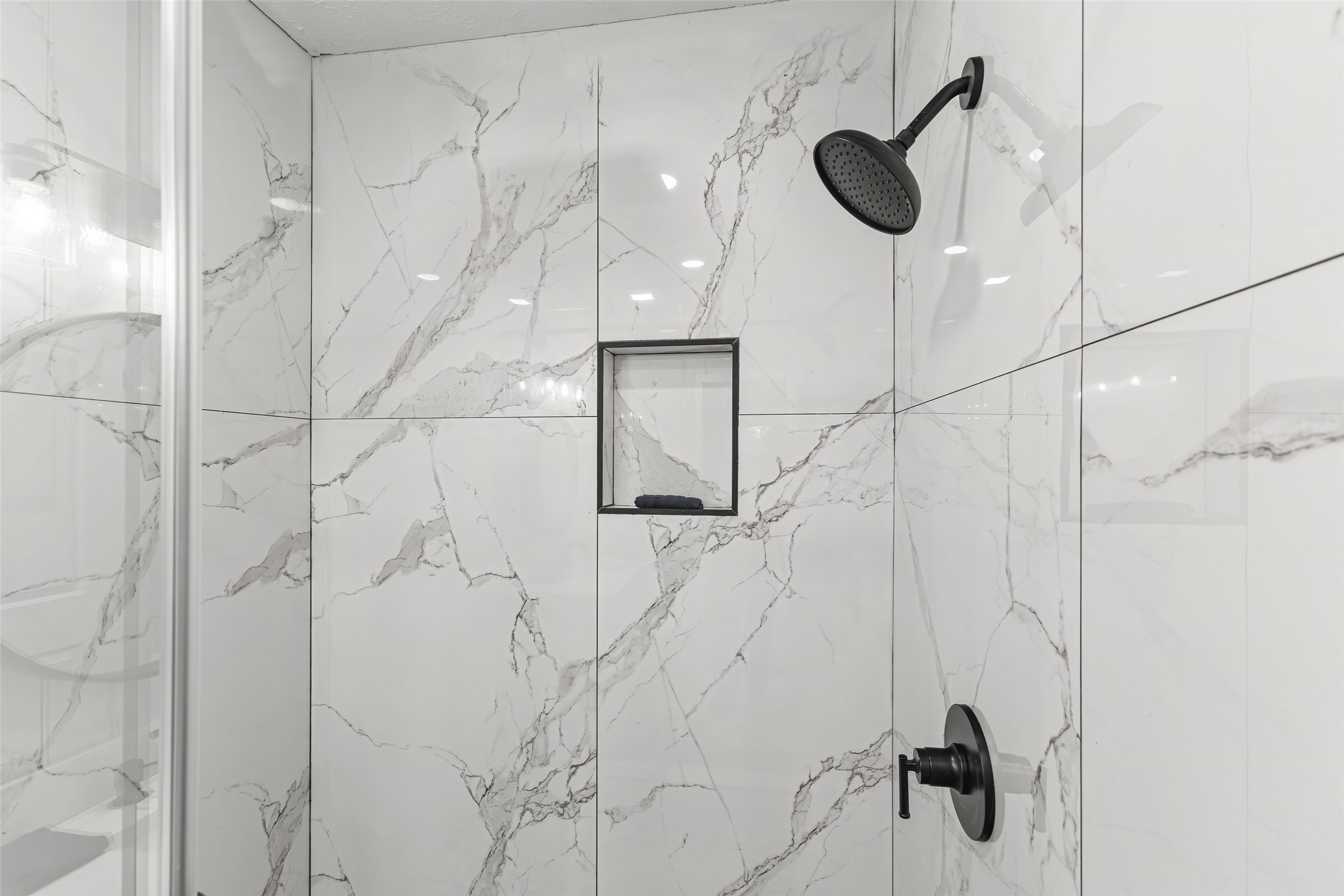 5402 Libbey Drive Houston, TX 77092 - Photo 18 of 43 a bathroom with a shower