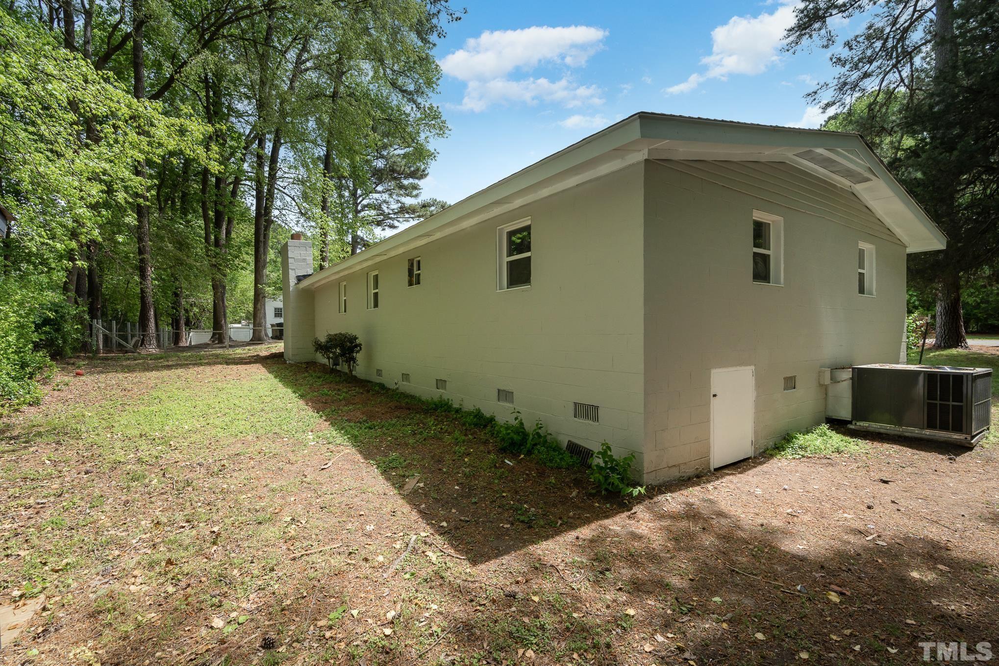 1510 Axum Road Garner, NC 27529 - Photo 21 of 22 a backyard of a house