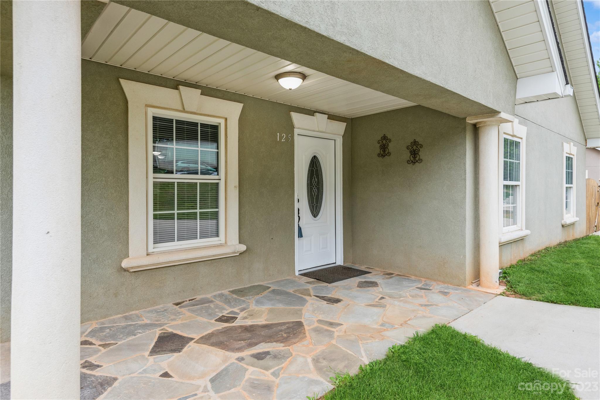 125 Rhyne Station Road Charlotte, NC 28214 - Photo 2 of 26 a front view of a house