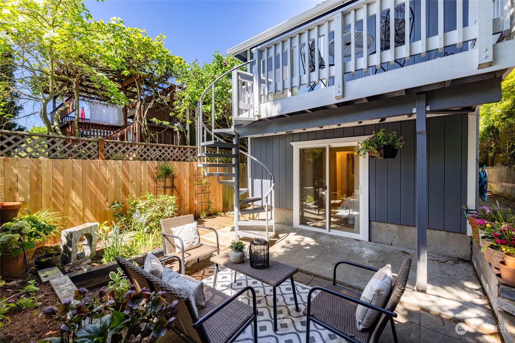 2131 North 88th Street Seattle, WA 98103 - Photo 26 of 28 a view of a chairs and table in the patio