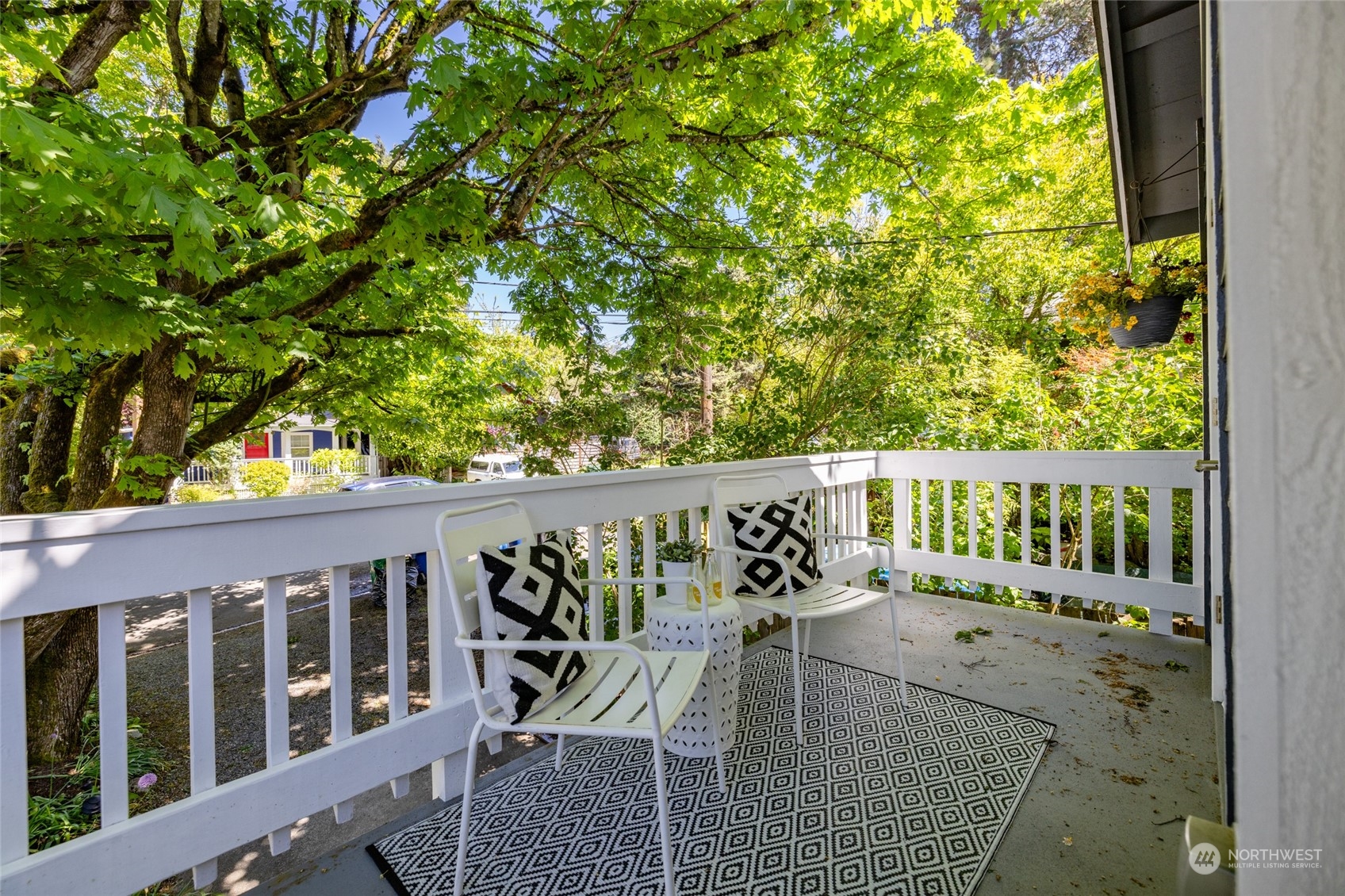 2131 North 88th Street Seattle, WA 98103 - Photo 10 of 28 a view of balcony with furniture