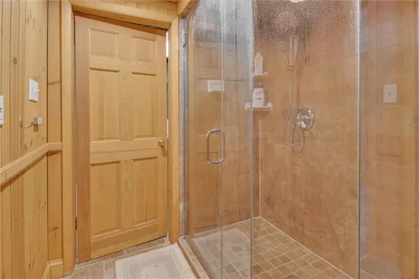$660,000 | 462 Greenhurst Drive, Pittsburgh, PA 15243
