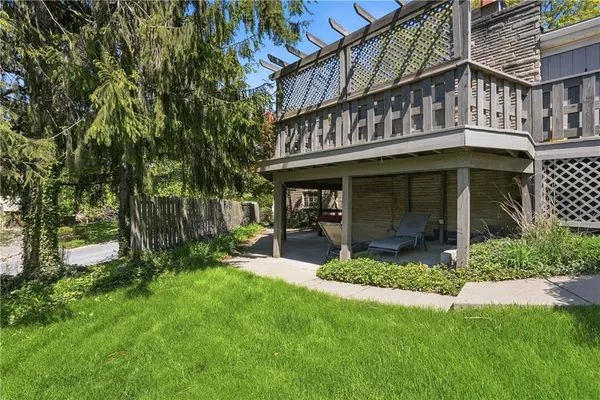 $660,000 | 462 Greenhurst Drive, Pittsburgh, PA 15243