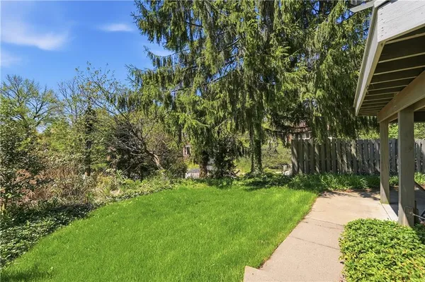 $660,000 | 462 Greenhurst Drive, Pittsburgh, PA 15243