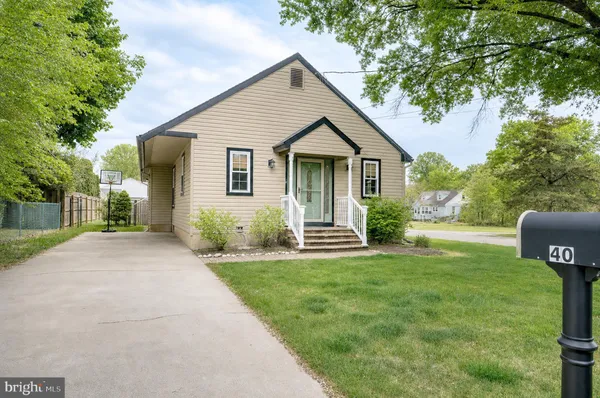$395,000 | 40 Hayes Avenue, Westville, NJ 08093