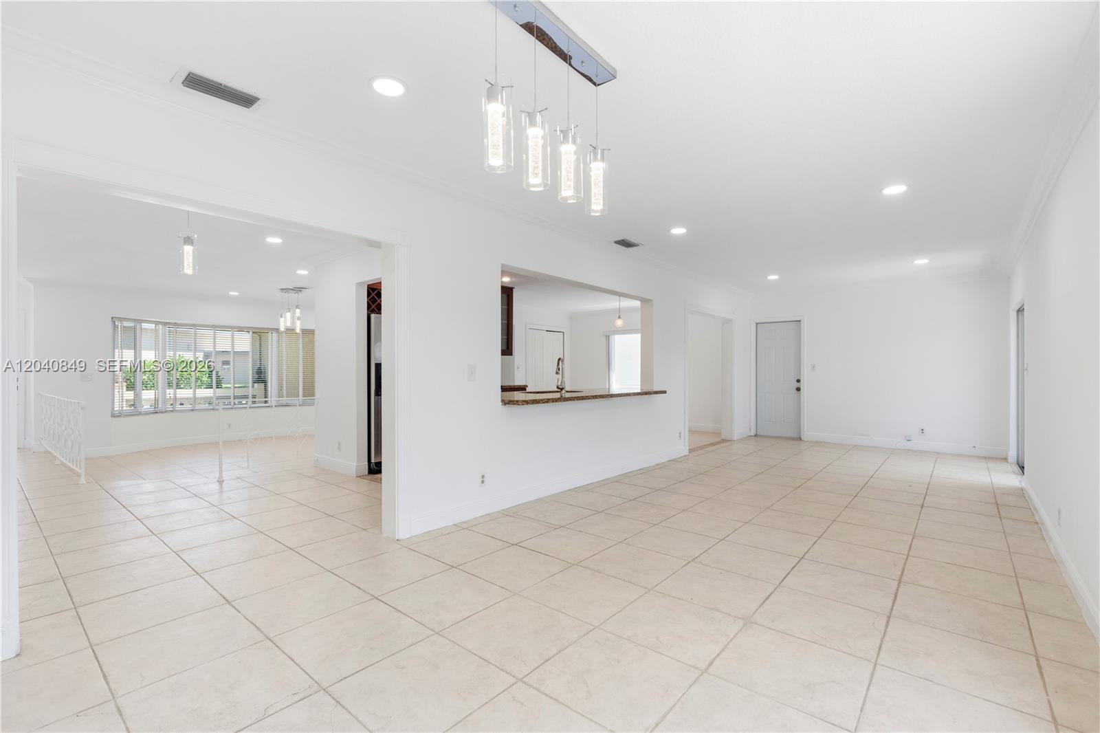 5160 Southwest 8th Street Margate, FL 33068 - Photo 10 of 28
