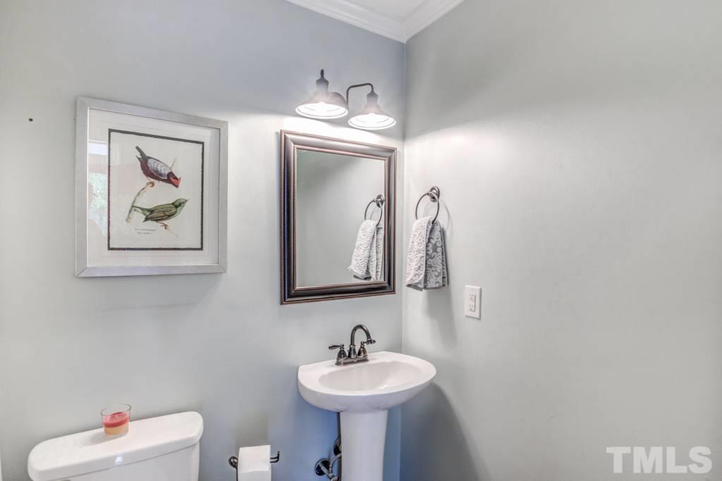 6901 Sandringham Drive Raleigh, NC 27613 - Photo 14 of 30