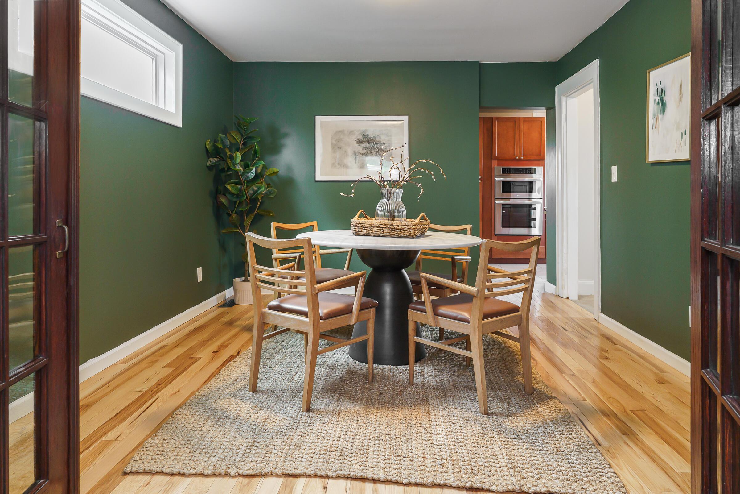 24 Brighton Road Columbus, OH 43202 - Photo 9 of 44 Dining Room