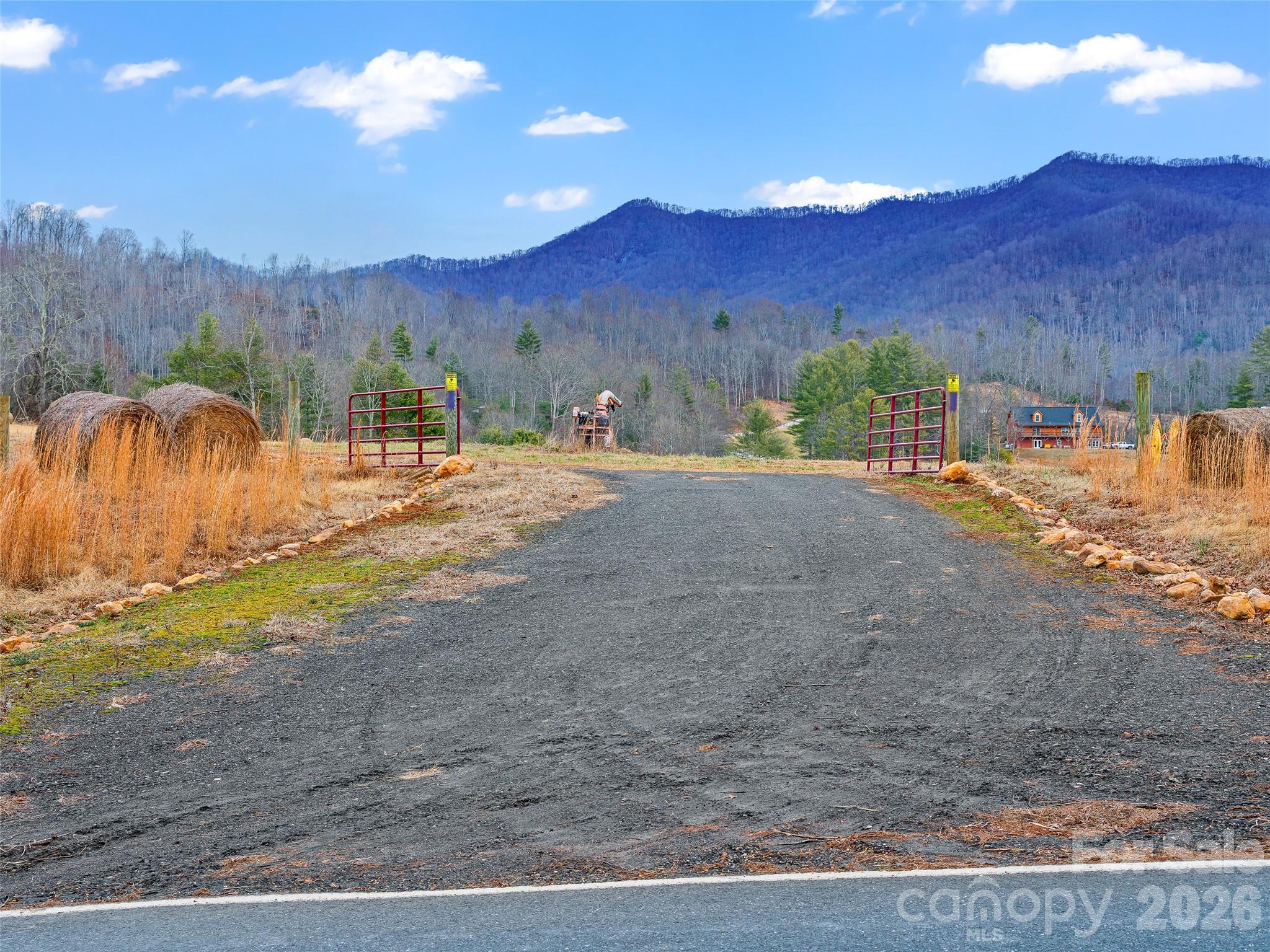 784 Green Young Cemetery Road Bakersville, NC 28705 - Photo 44 of 46 a view of a backyard of a house