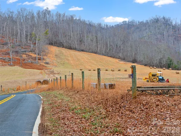 $500,000 | 784 Green Young Cemetery Road, Bakersville, NC 28705
