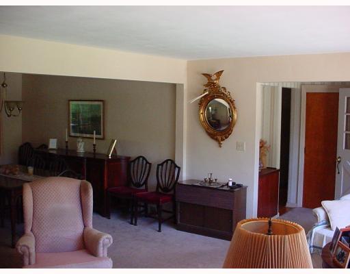 624 Ravencrest Road Pittsburgh, PA 15215 - Photo 4 of 9 Dining Room.