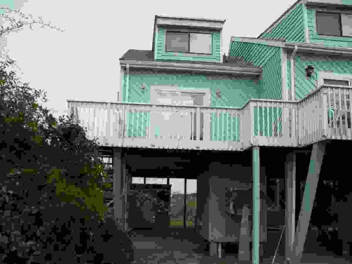 895 New River Inlet Road North Topsail Beach, NC 28460 - Photo 1 of 9 Primary Photo