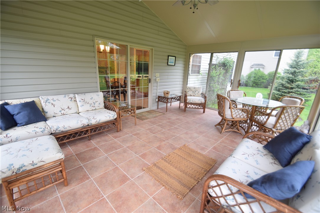 4461 Ridge Crest Drive Akron, OH 44321 - Photo 27 of 32 3 Season Sunroom