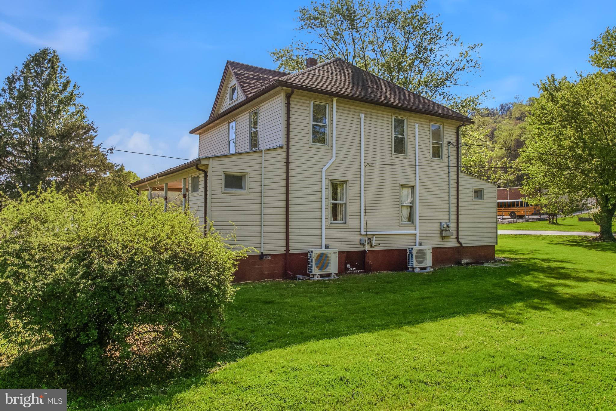 15 Myers Road Berkeley Springs, WV 25411 - Photo 23 of 27