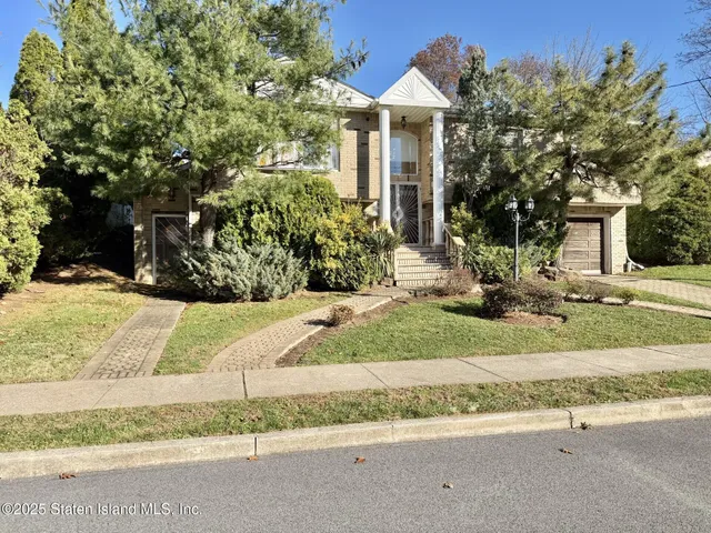 $1,649,000 | 19 Woodlawn Avenue | Grasmere