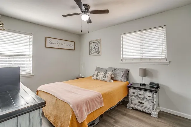 $279,900 | 301 Lena Lane, Burleson, TX 76028