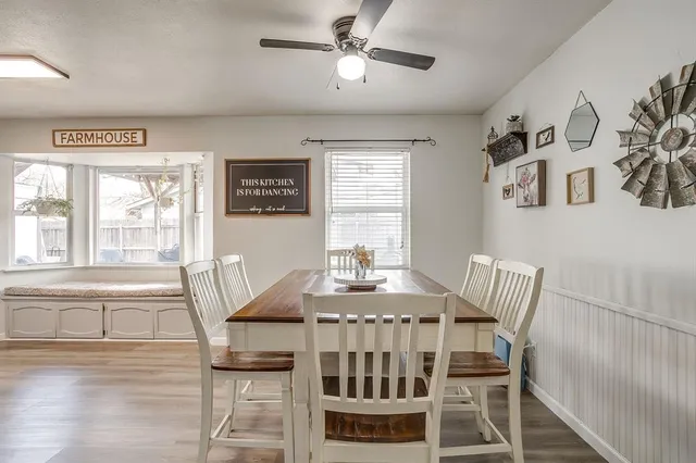 $279,900 | 301 Lena Lane, Burleson, TX 76028