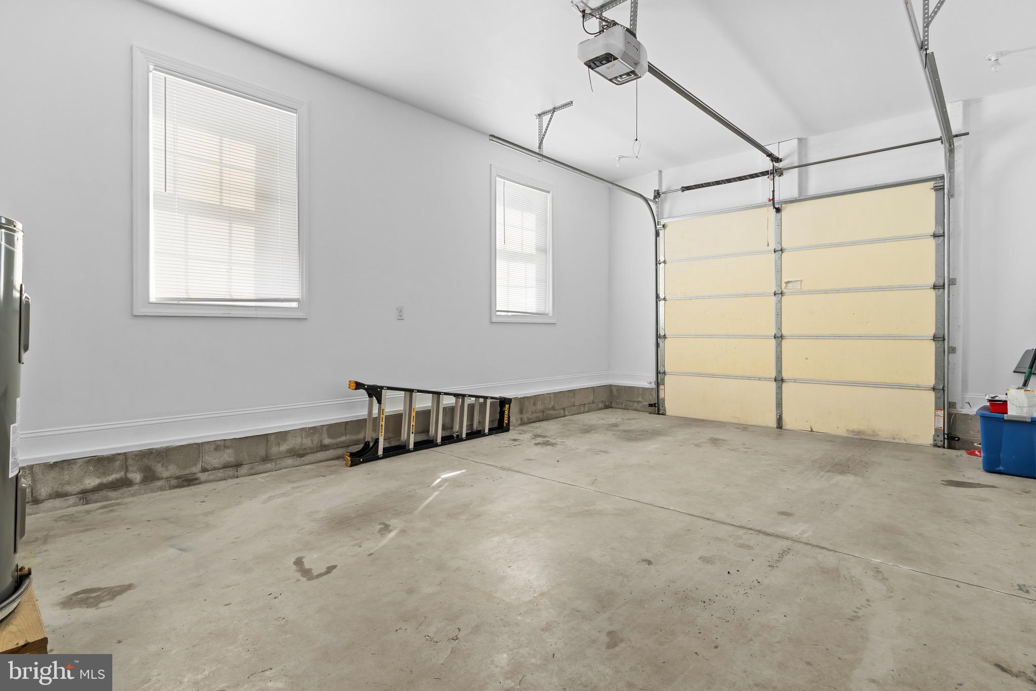 7180 Shawnee Road Milford, DE 19963 - Photo 8 of 20 a view of a garage