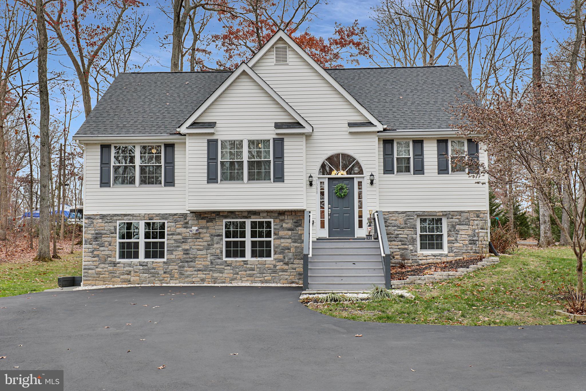 7388 Kennedy Road Nokesville, VA 20181 - Photo 3 of 41 Gallery Image 3