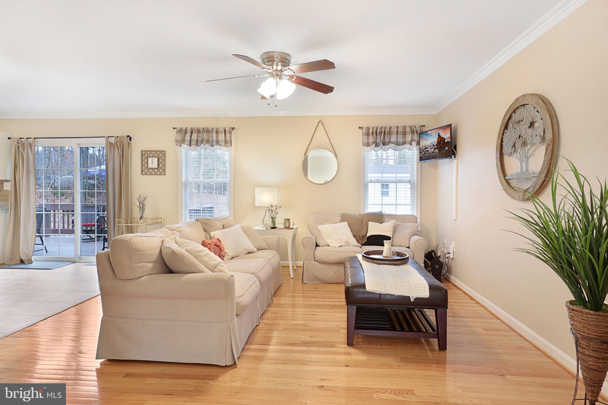 7388 Kennedy Road Nokesville, VA 20181 - Photo 5 of 41 main level living room