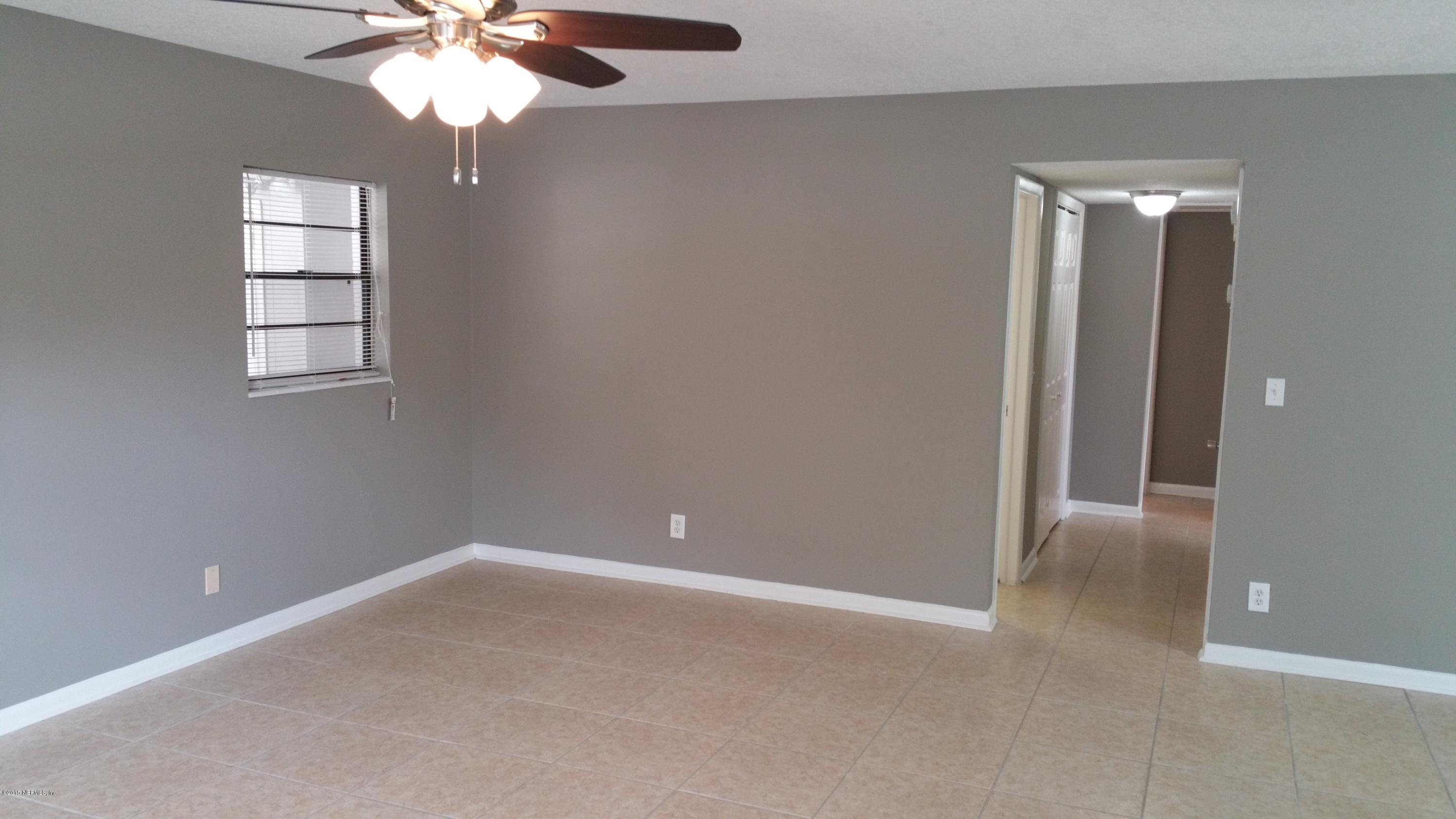 3143 Sandhurst Road East Jacksonville, FL 32277 - Photo 16 of 27 20151026_132210