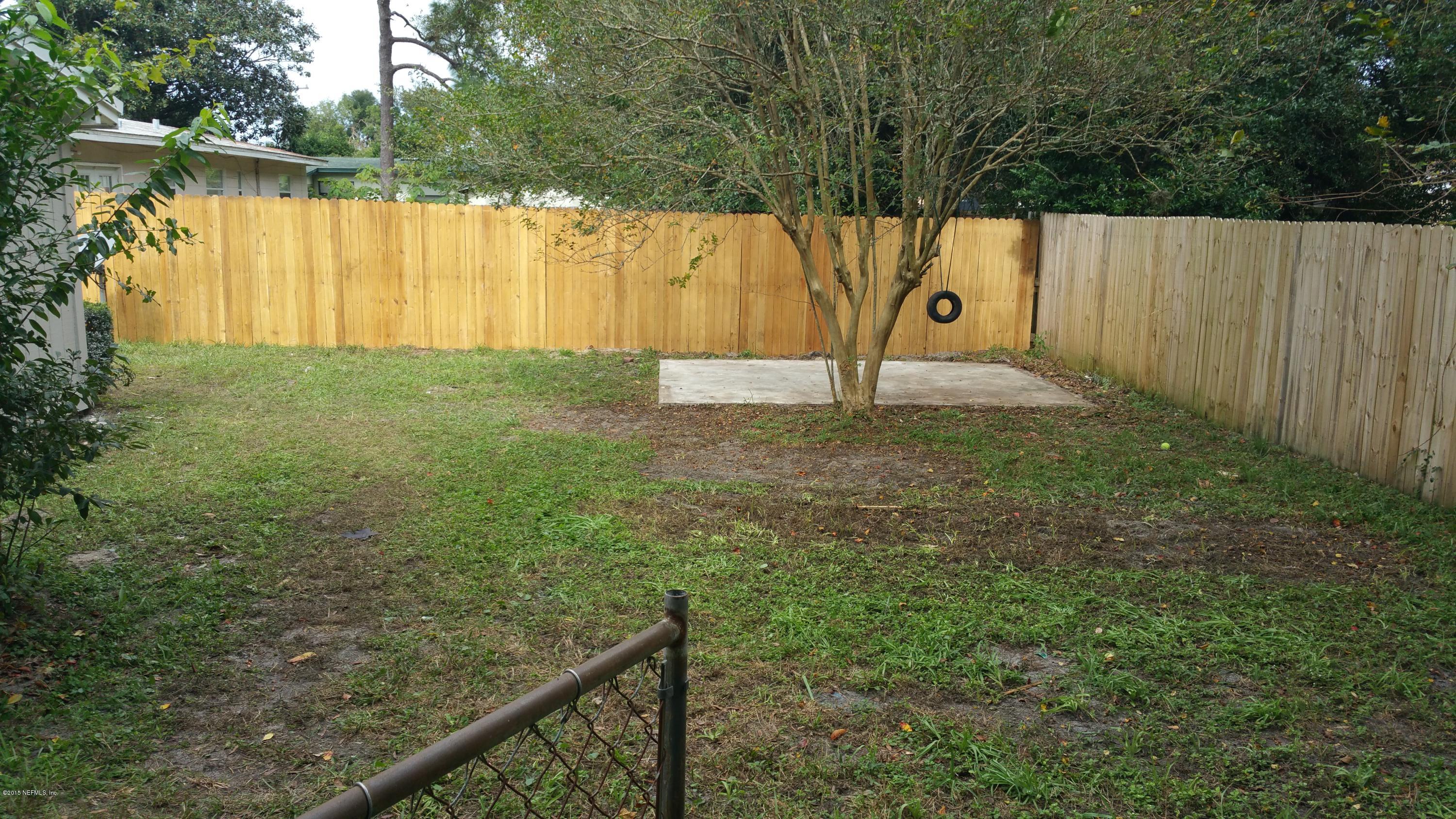 3143 Sandhurst Road East Jacksonville, FL 32277 - Photo 25 of 27 20151026_132543
