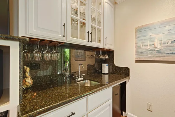 $589,000 | 1909 West Vine Street, Lodi, CA 95242