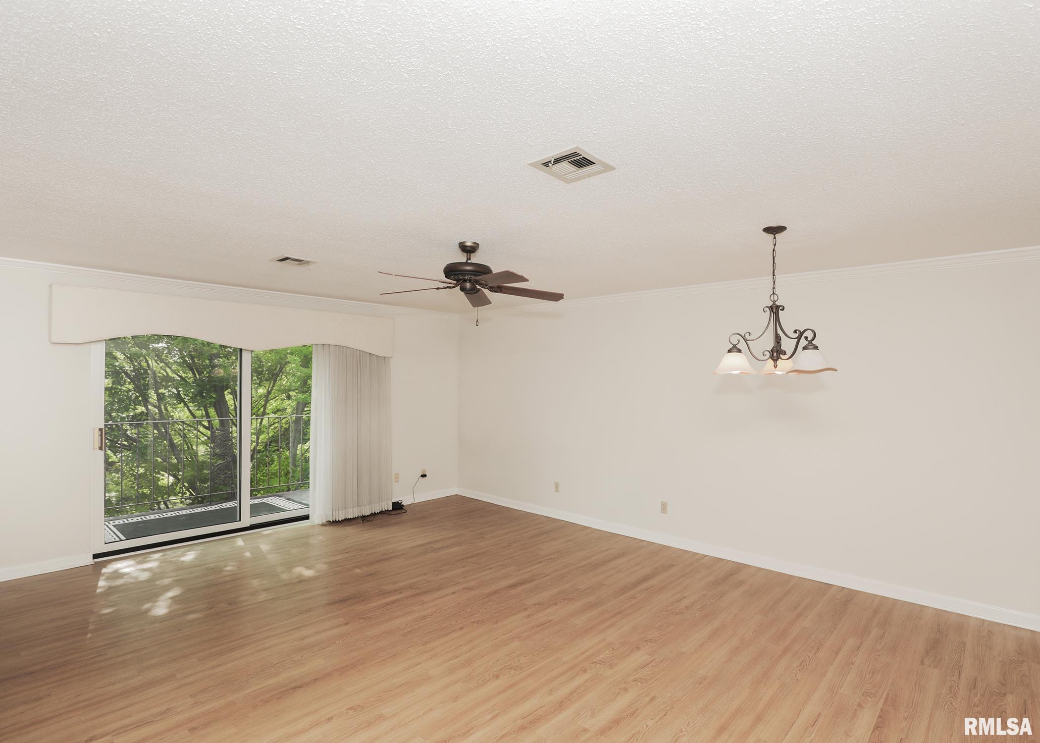 1360 Kimberly Ridge Road, Unit 313 Bettendorf, IA 52722 - Photo 12 of 38 Gallery Image 12