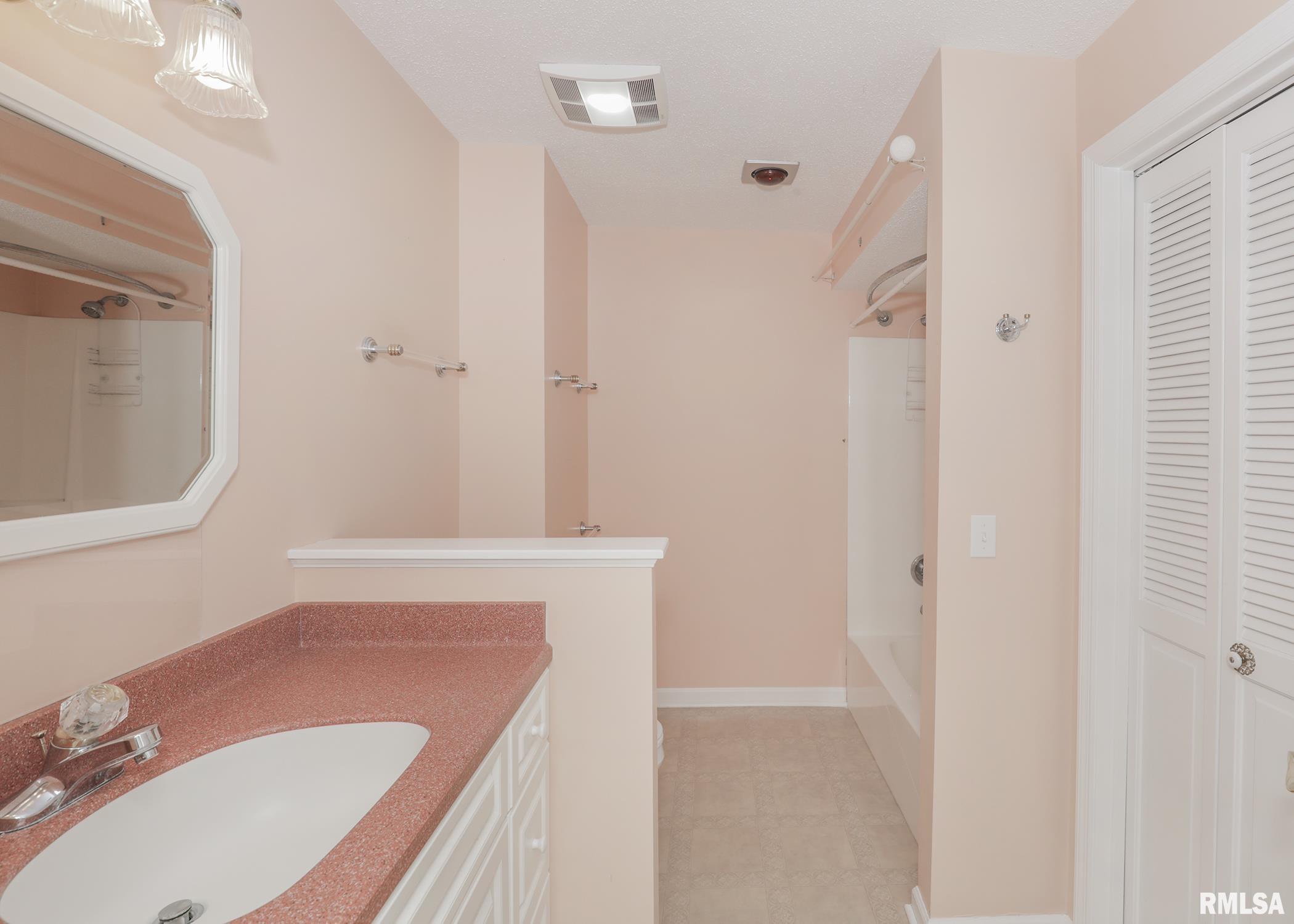 1360 Kimberly Ridge Road, Unit 313 Bettendorf, IA 52722 - Photo 32 of 38 Gallery Image 32