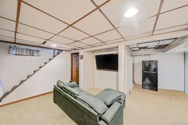 $625,000 | 64 East Chester Street, Valley Stream, NY 11580